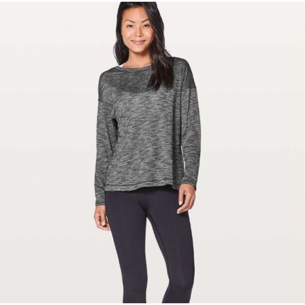 ✨Lululemon Laced With Intent Grey Laced Back Long Sleeve Sz 6 Top✨
